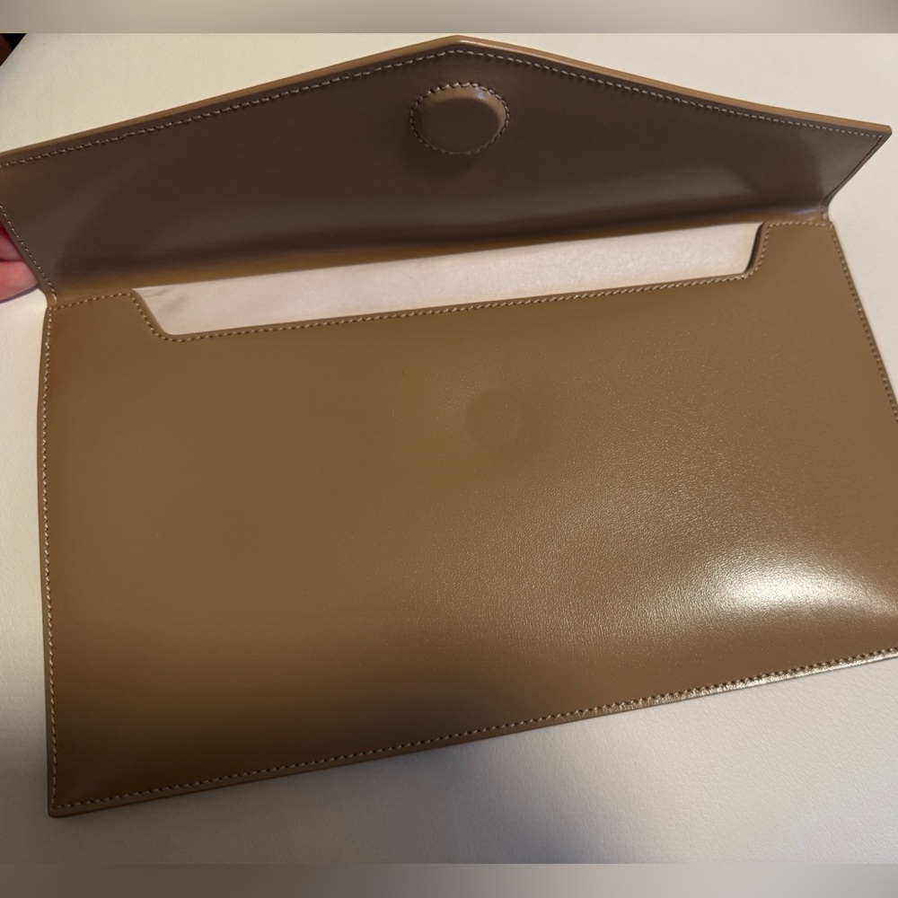 Saint Laurent Uptown Pouch Clutch - Picture 5 of 7
